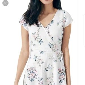 Hollister side tie wrap dress (out of stock)